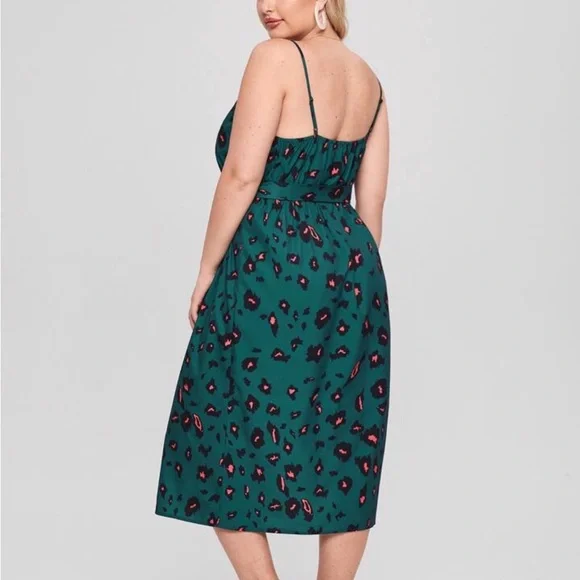 SHEIN Pink Cheetah Print Dress*missing belt* - Picture 5 of 15